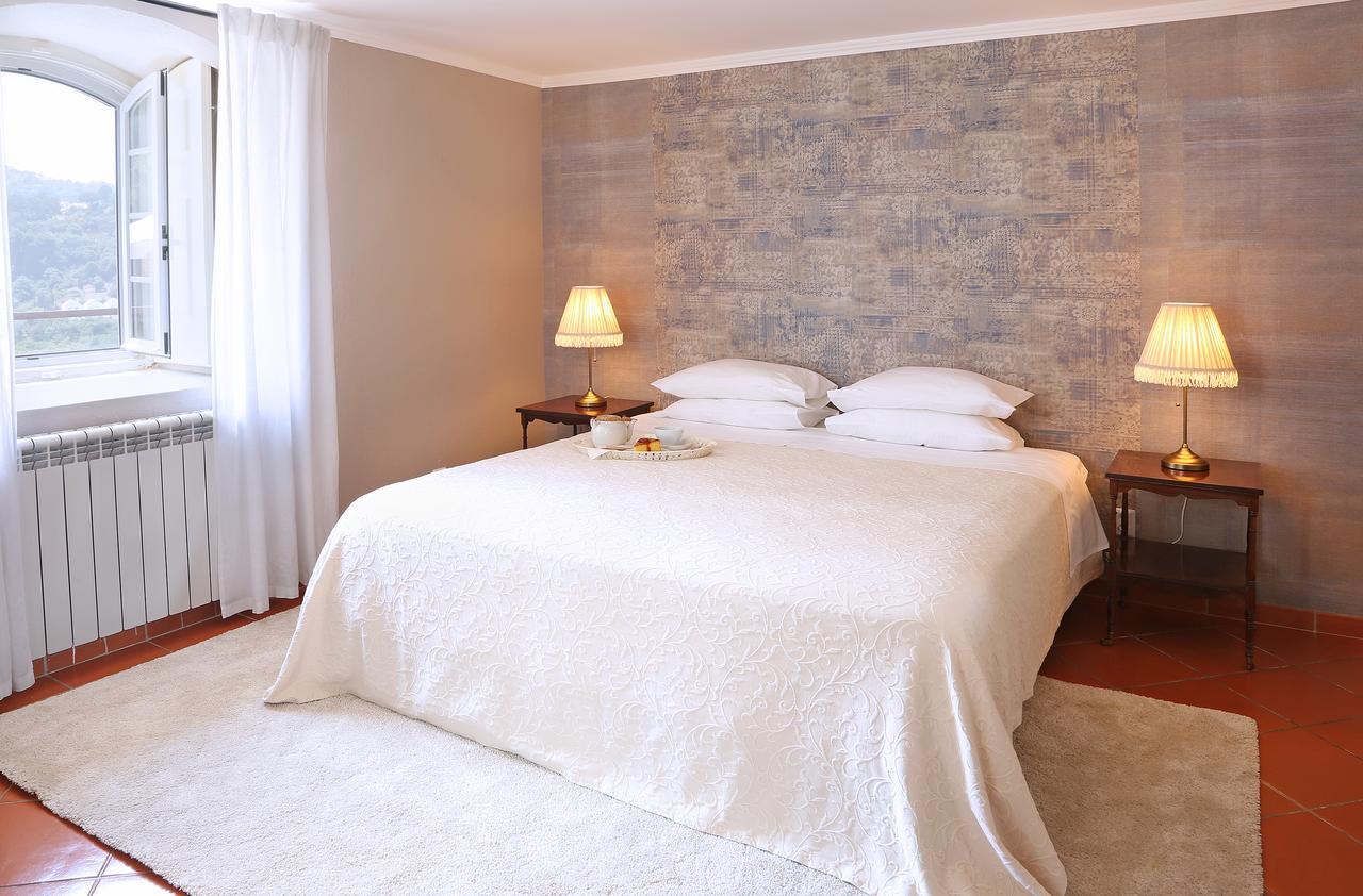 Eugaria Country House By Lost Lisbon Sintra Rum bild
